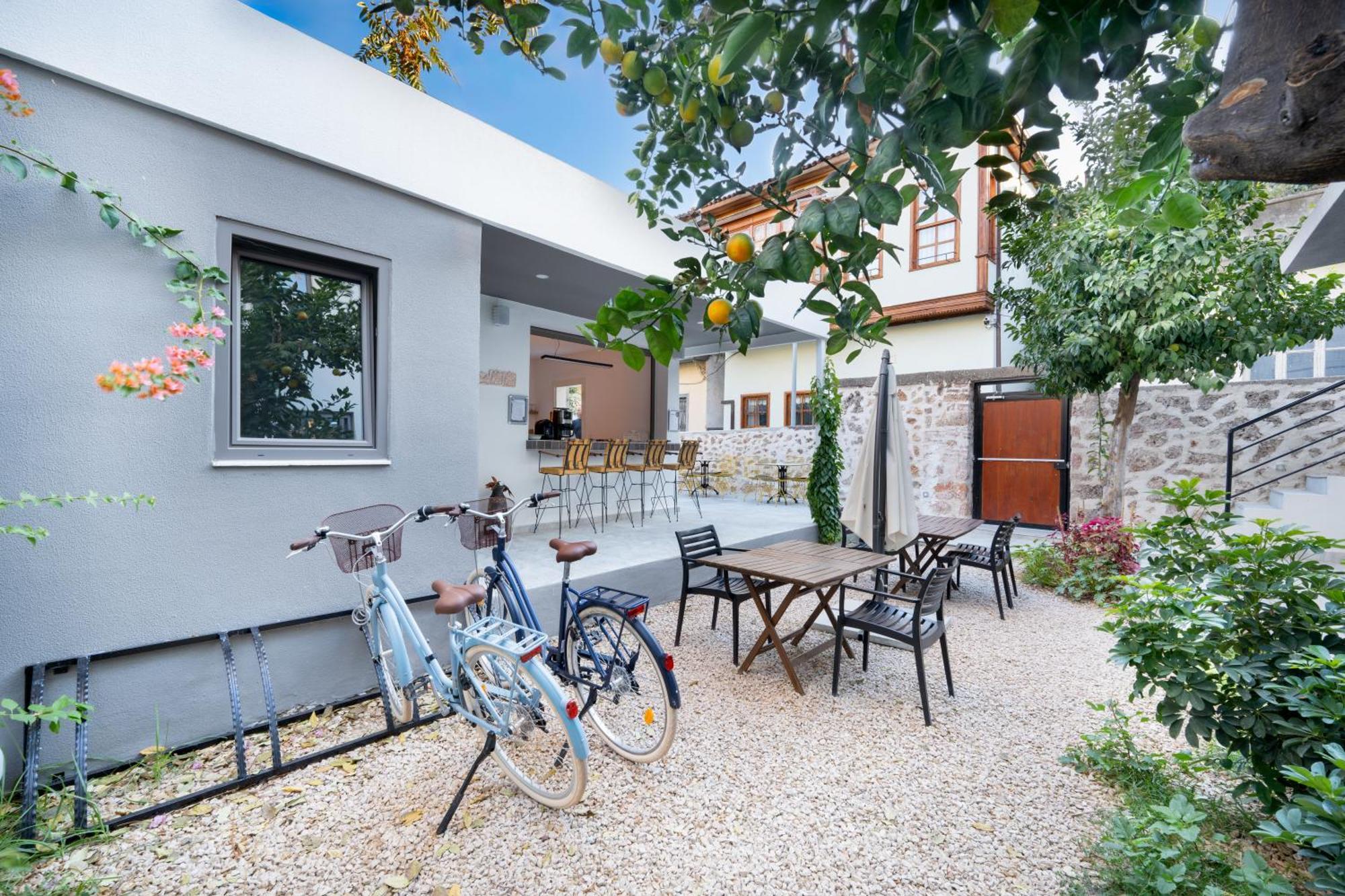 Villa Italic Suites Анталия Екстериор снимка